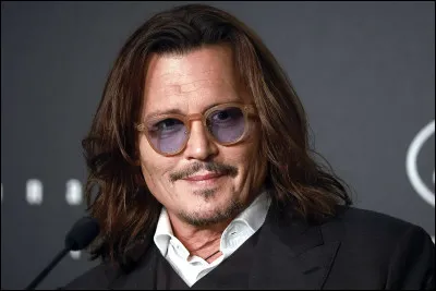 Qui est cette célébrité ?