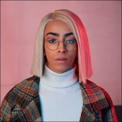 Qui est cette célébrité ?