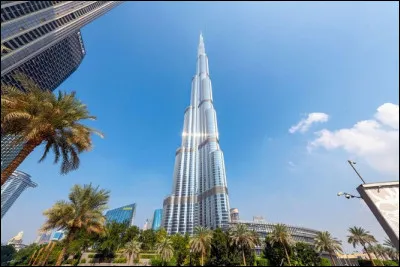 Dans quelle ville se situe la Burj Khalifa ?