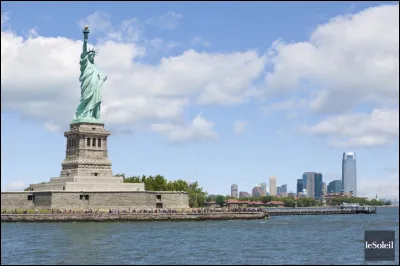 Dans quelle ville se situe la Statue de la Liberté ?