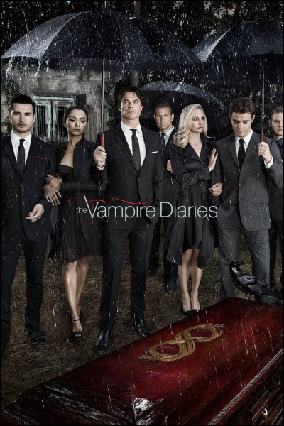 En quelle année Damon et Stefan se sont-ils transformés en vampires ?