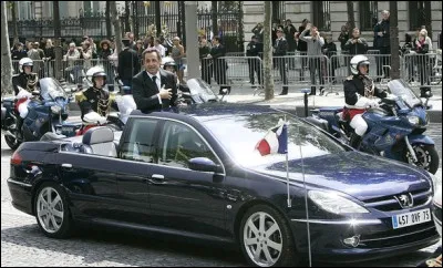 Quelle est cette auto fabriquée à un seul exemplaire ?