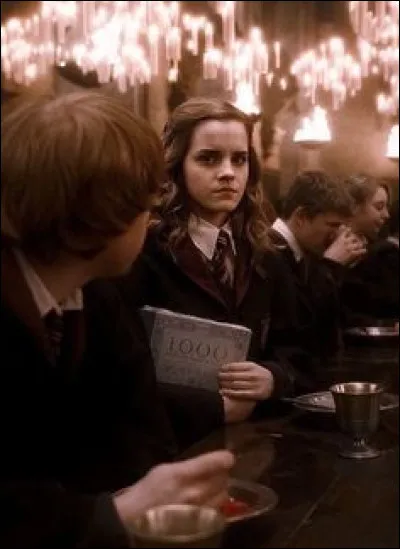 Que mange Ron en attendant que Harry arrive ?