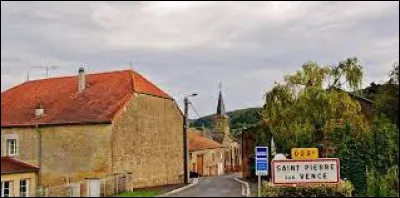 Village du Grand-Est, dans l'aire d'attraction Carolomacérienne, Saint-Pierre-sur-Vence se situe dans le département ...