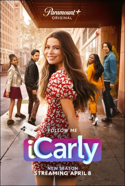 Dans cette série, Carly Shay est jouée par :