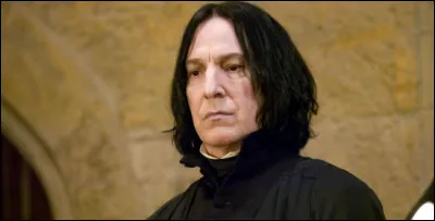 Il y a une école prestigieuse.