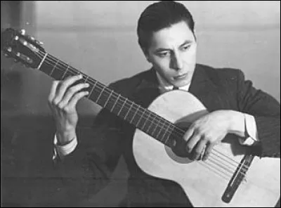 Il est considéré comme le folkloriste argentin le plus important de sa génération.