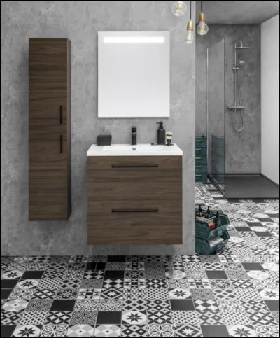 Stéphanie se dirige vers cette pièce. Quel est son nom ?