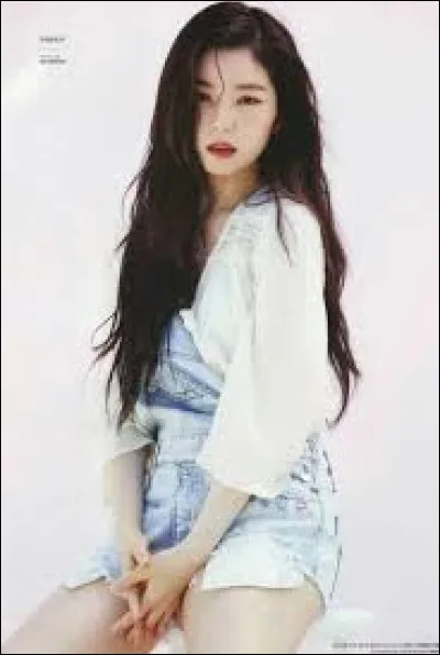 À quel groupe appartient cette idole ?