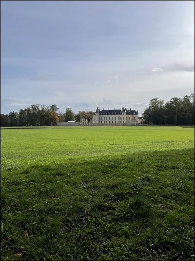 Culture : Quelle cité internationale a ouvert ses portes le 1er novembre 2023 à Villers-Cotterêts dans l'Aisne ?