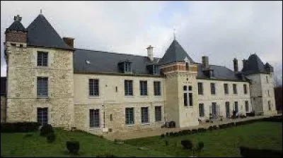 Je vous emmène dans les Hauts-de-France, à la découverte du château de Festieux. Commune de l'aire d'attraction Laonnoise, elle se situe dans le département ...