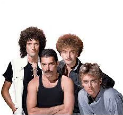Ensuite nous passons sur une chanson assez connue de Queen : "Another One..."