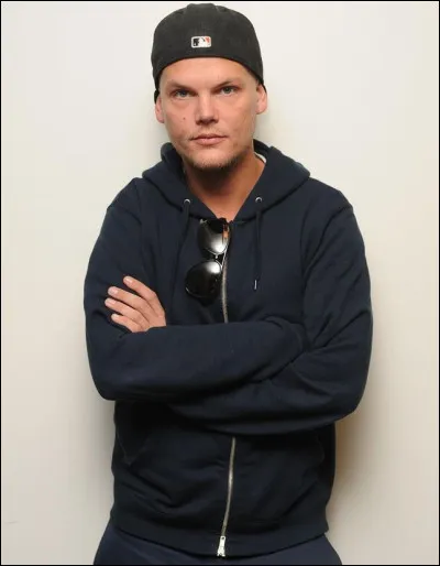 Puis découvrons aussi cette chanson d'Avicii qui est juste incroyable : "The..."