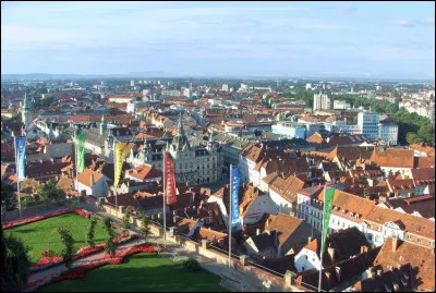 Dans quel pays se trouve Graz ?