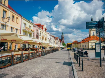 Dans quel pays se trouve Białystok ?