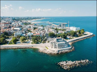 Dans quel pays se trouve Constanța ?