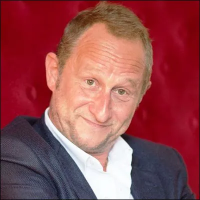 Dans quel film se déroulant en Corse peut-on voir Benoît Poelvoorde sur le GR20 ?