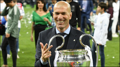 Surnommé Zizou, Zinédine Zidane est une légende du foot français. En quelle année est-il devenu Champion du Monde ?