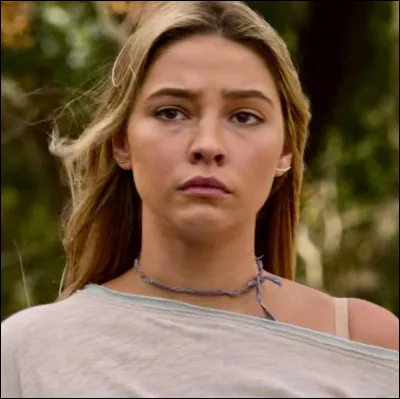 Elle est dans "Outer Banks", trouvez son nom :