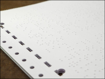 Quelle lettre ne figurait pas dans l'alphabet braille lors de sa création ?