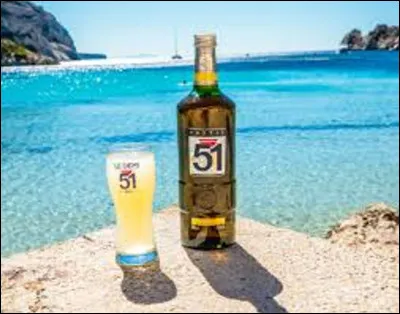 Pastis : comment se nomme-t-il quand il est servi à demi-dose dans un petit verre ?