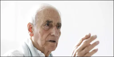 Comment se prénomme et se nomme la personne sur la photo ?