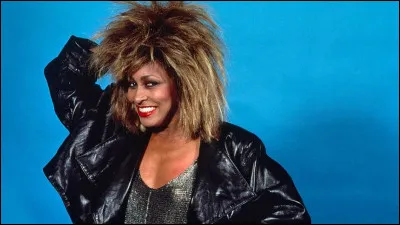 Qui est cette femme célèbre ?