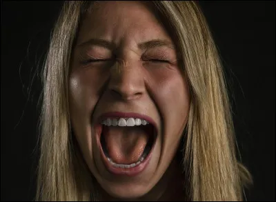 Vrai ou faux ? À la première personne du pluriel de l'imparfait, le verbe crier s'écrit "criions" :