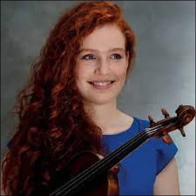 Comment s'appelle cette violoniste et violoncelliste franco-suisse ?