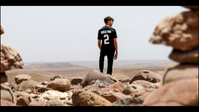 Bon allez, on part direct dans la fiesta...comment s'appelle le tout premier clip d'Inoxtag ?