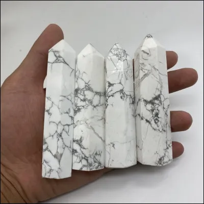 Quel est le niveau de dureté de l'howlite ?