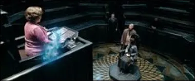 Comment s'appelle la femme de Reginal ?