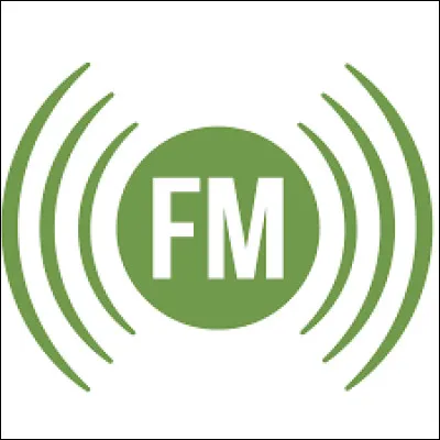 Terminons en chansons avec la radio diffusant des morceaux de Hip Hop & RnB des années 90/2000, entre 22 heures et minuit.