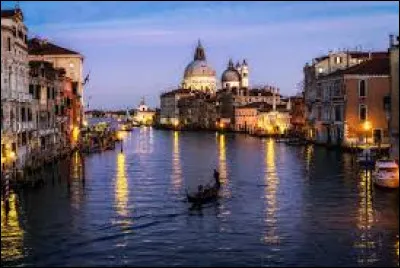 Connaissez-vous le nom des habitants de Venise (Italie) ?