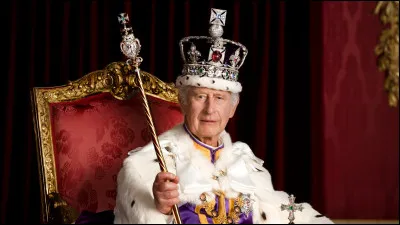 Quand Charles III est-il courroné roi du Royaume-Uni ?