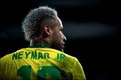 Quelle est la nationalité de Neymar ?