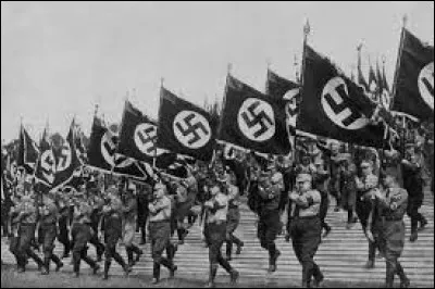 En quelle année la Seconde Guerre mondiale s'est-elle achevée ?