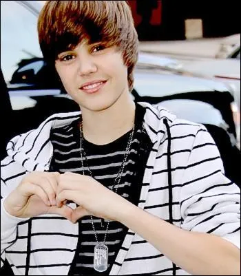 Comment s'appelle ce chanteur ?