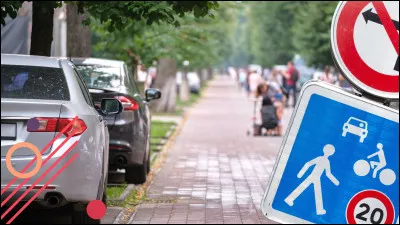EMC : Sur la voie publique, que signifie ce panneau de signalisation ? (Le bleu)