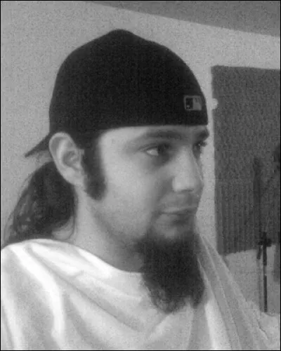 Lequel de ces mots veut dire petite chienne à longs poils ?