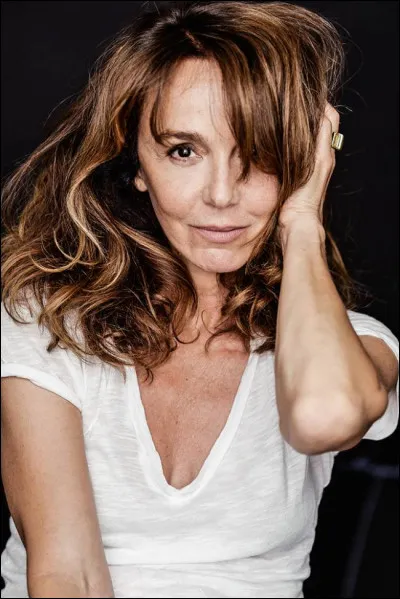 Qui est cette Philippine née en 1963 à Boulogne-Billancourt, actrice française ?