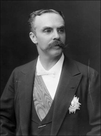 Qui est ce Jean (1847-1907), homme d'État français, président de la République française du 27 juin 1894 au 12 janvier 1895 ?