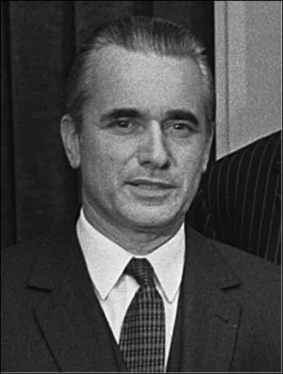 Qui est ce Jacques (1915-2000) résistant, général, homme d'État français, premier ministre de 1969 à 1972 ?