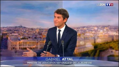Le 20 juillet 2023, Gabriel Attal est nommé ministre de l'Éducation nationale et de la Jeunesse. Laquelle de ces mesures a-t-il prise ?