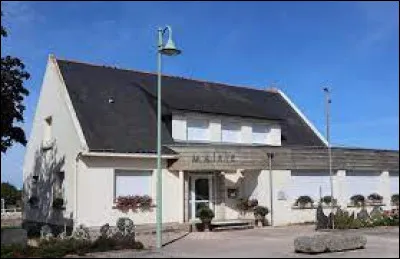 Petit tour en Bretagne, à Pluherlin. Commune de l'arrondisement de Vannes, elle se situe dans le département ...