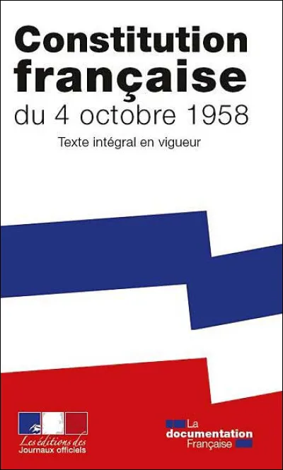 Quel article de la Constitution de 1958 stipule que le chef du gouvernement "dispose de l'administration et de la force armée" ?