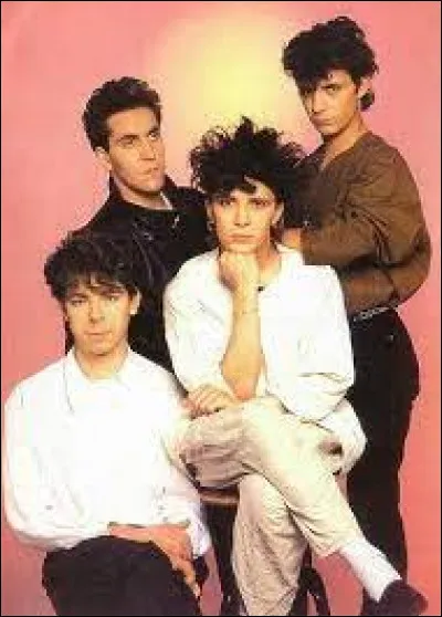 Comment se nomme l'album du groupe Indochine sur lequel figure les tubes "3e sexe" et "3 nuits par semaine" ?