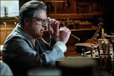 Dans quel drame voyons-nous Auteuil ainsi ?