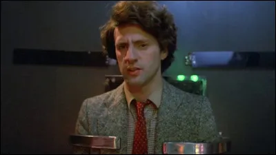 Comment s'appelle cette comédie avec Auteuil ?