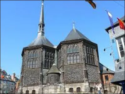 Cette église Sainte-Catherine est la plus grande église en bois de France. Pour la voir, direction le Calvados et la ville de ...